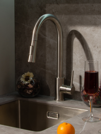 Смеситель для кухни с выдвижным изливом Osgard FORSO