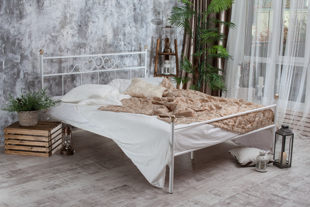 Кованые кровати, Кованая кровать Сандра1.8 с одной спинкой